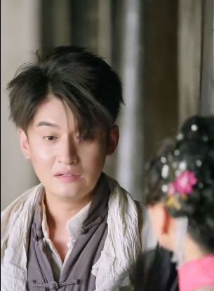 我有一扇奇迹双穿门 跨时空倒爷靠贩卖物资先赚到三个亿