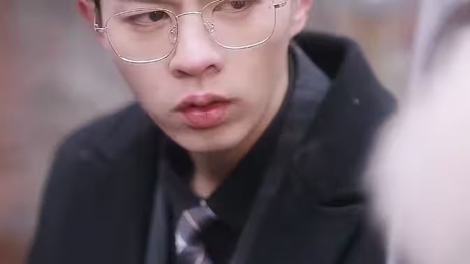 满天星辰不及你 我们终将重逢失散的十二年冬夏