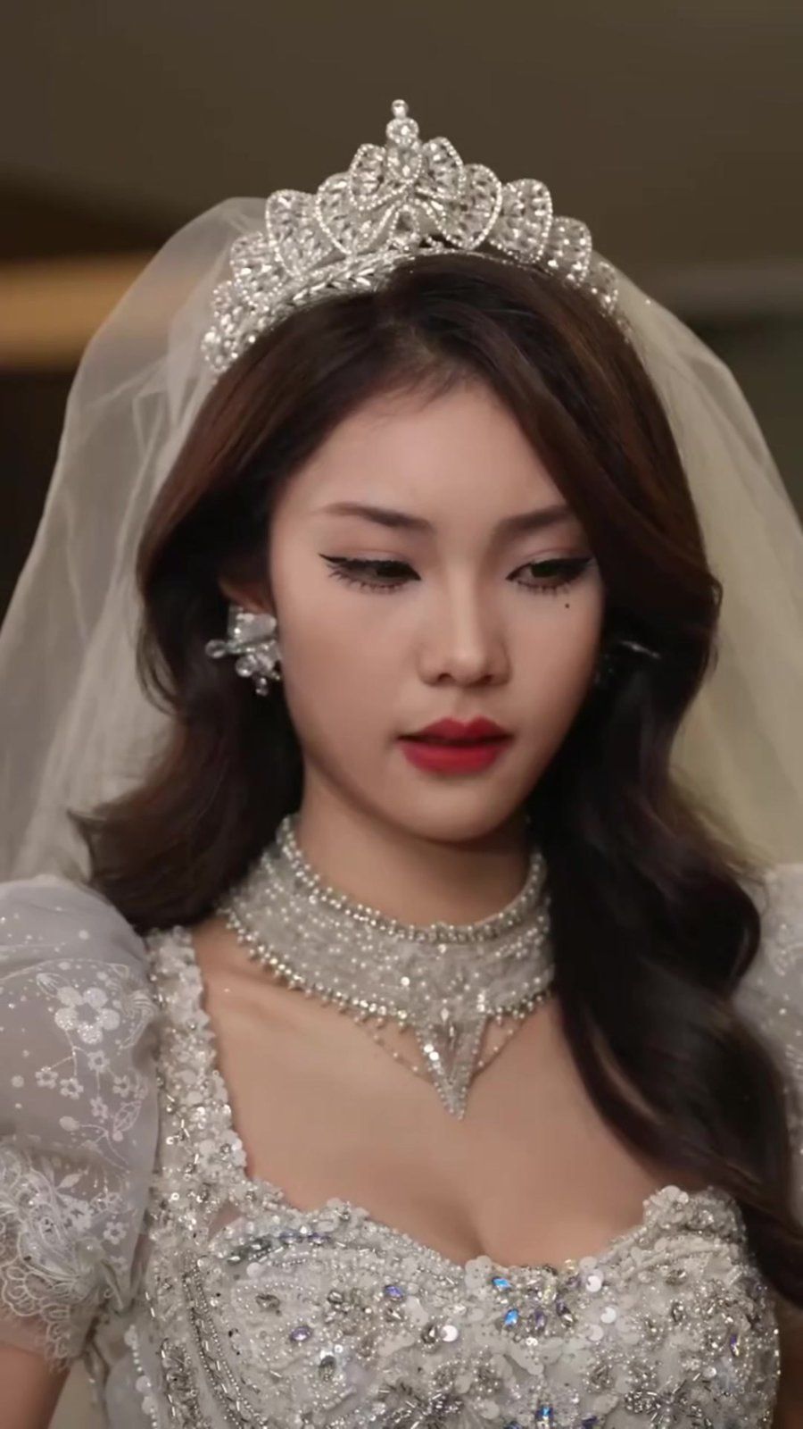 爱与自省交错的命运轨迹 爱与无悔